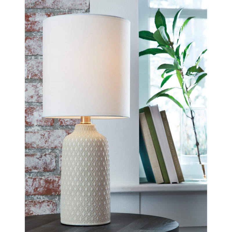 Signature Design by Ashley Donnford Table Lamp L180114 IMAGE 3